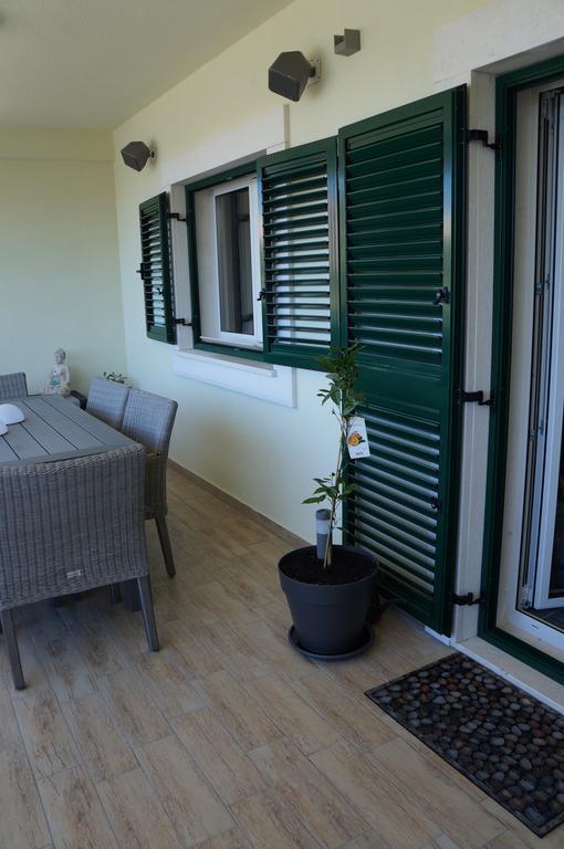 Zen Den Zaboric Apartment Exterior foto